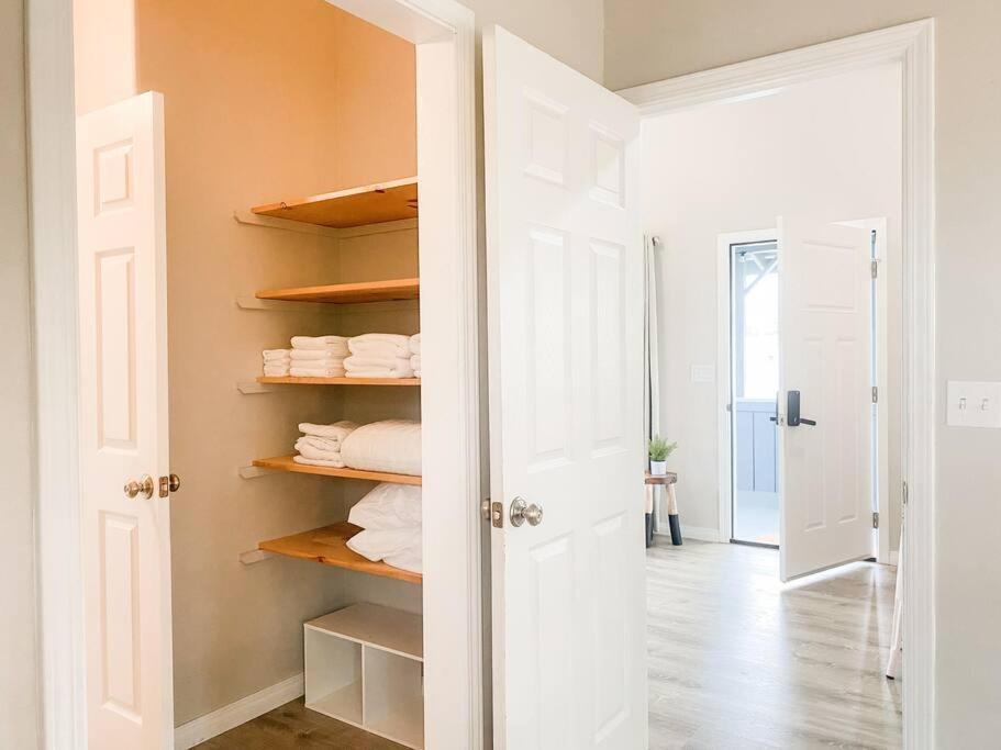 Hibiscus Hale, Full Kitchen, King Bed, Parking Keaau Exterior foto